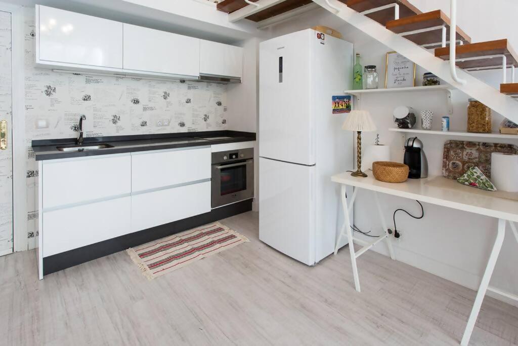 Duplex Center Parking Netflix Amazon Video Apartment Севиля Екстериор снимка